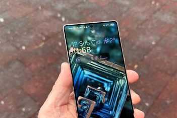 Galaxy S26 ön kamerasında 12 MP sensör gelebilir