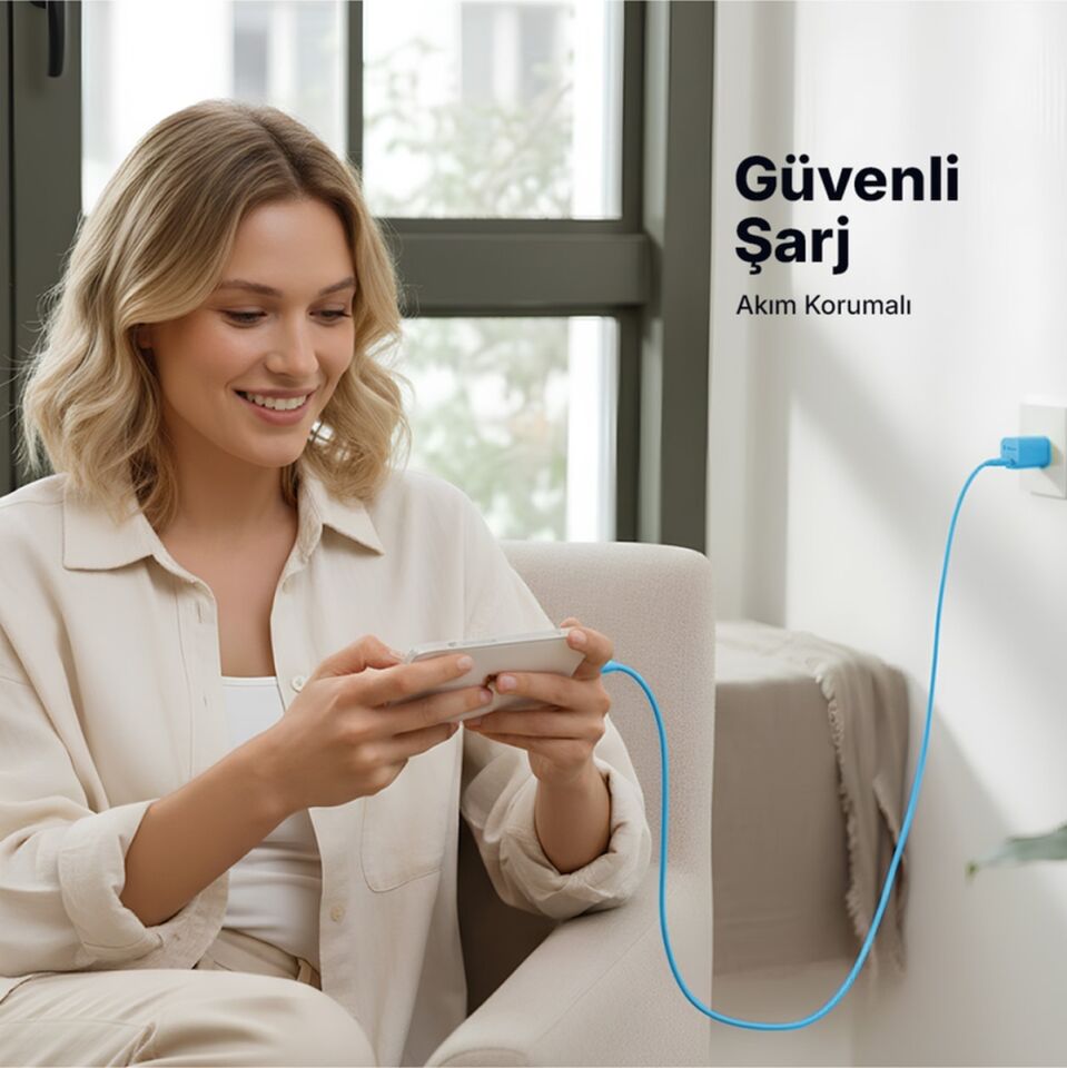 Ttec Smartcharger Gan 20W PD Seyahat Hızlı Şarj Aleti + USB-C - Lightning 120 CM Kablo Neon Mavi